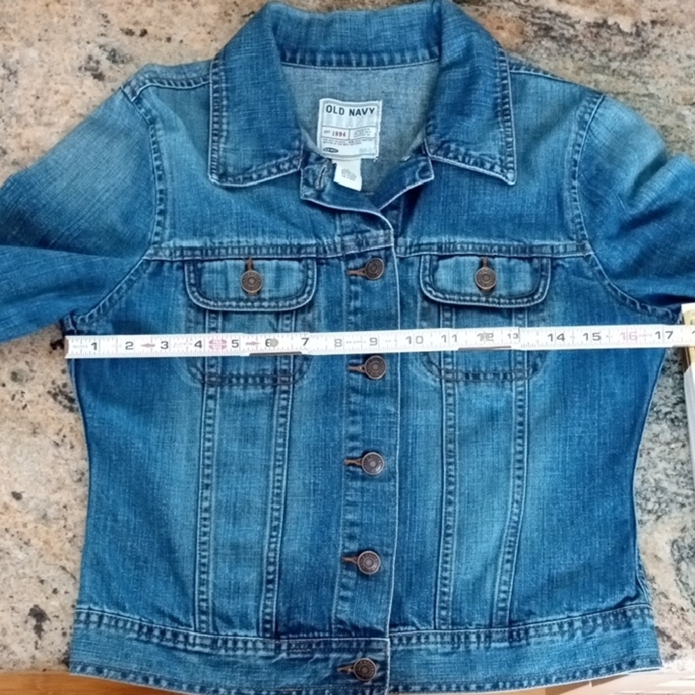 Old Navy Classic Cropped Blue Jean Jacket - Picture 7 of 7